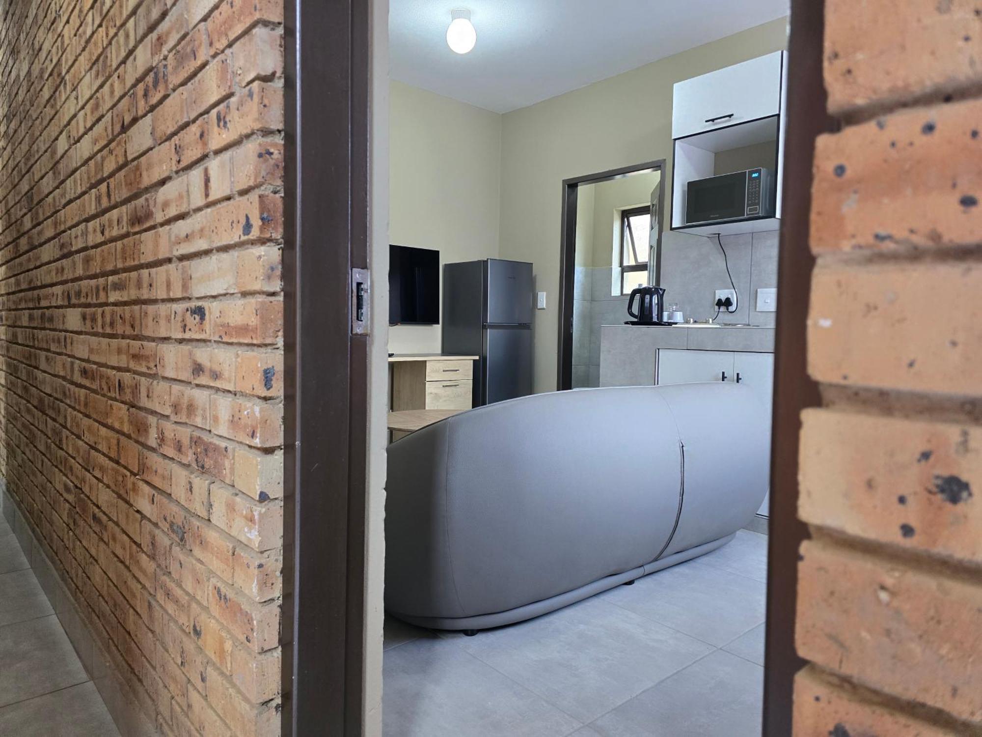 Cosmo Sleepover Roodepoort Exterior photo
